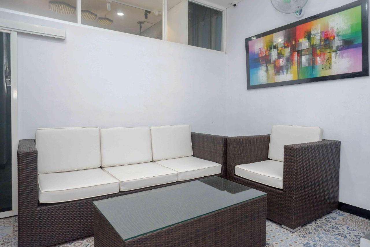 Reddoorz Plus Near Patung Kuda Undip Jatingaleh Ngoại thất bức ảnh