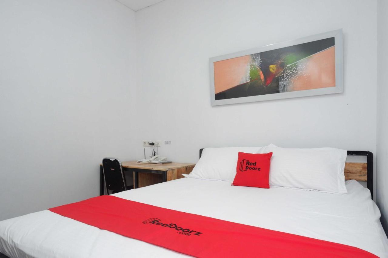 Reddoorz Plus Near Patung Kuda Undip Jatingaleh Ngoại thất bức ảnh