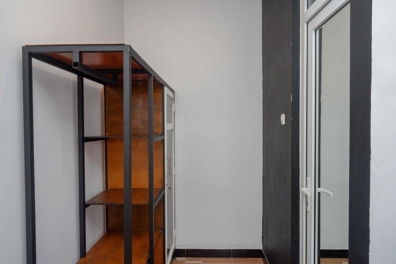 Reddoorz Plus Near Patung Kuda Undip Jatingaleh Ngoại thất bức ảnh